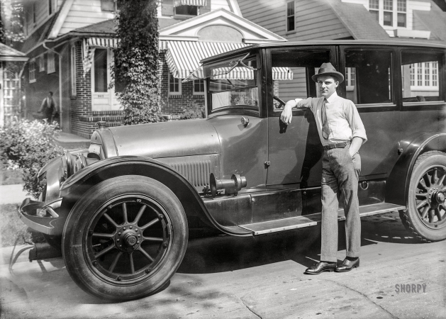 Photo showing: Cadillac Charlie -- New York circa 1922. The stage actor Charles Purcell and his ride.