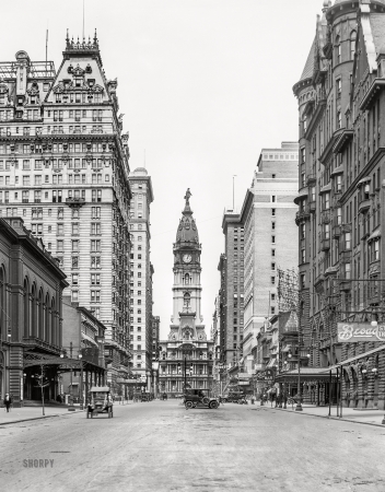 Photo showing: Broad Way -- Philadelphia circa 1912. Broad Street and City Hall tower.