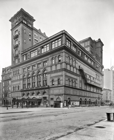 Photo showing: Carnegie Hall -- October 1907. New York, N.Y. -- Carnegie Hall, West 57th Street and Seventh Avenue.